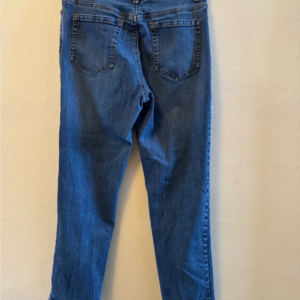 EUC! Gloria Vanderbilt Straight Leg Jeans in Blue Denim 10 Short - Picture 3 of 15
